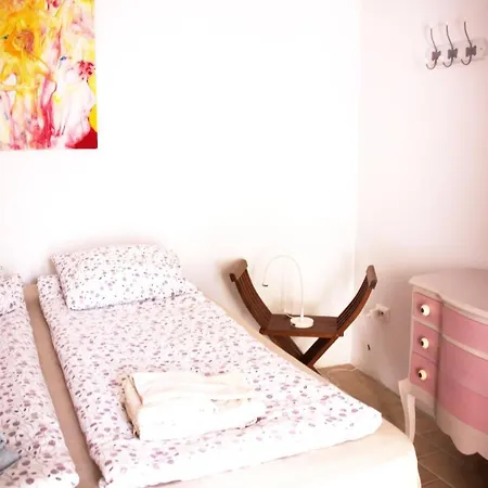 Casinha Alegre Apartman *